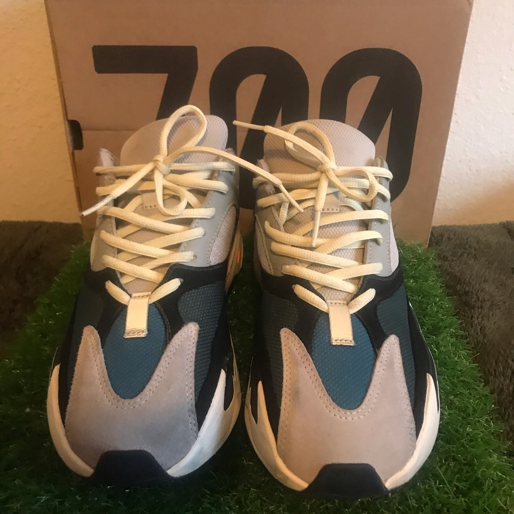 Yeezy 709 “ Wave Runners “ 2018 Release